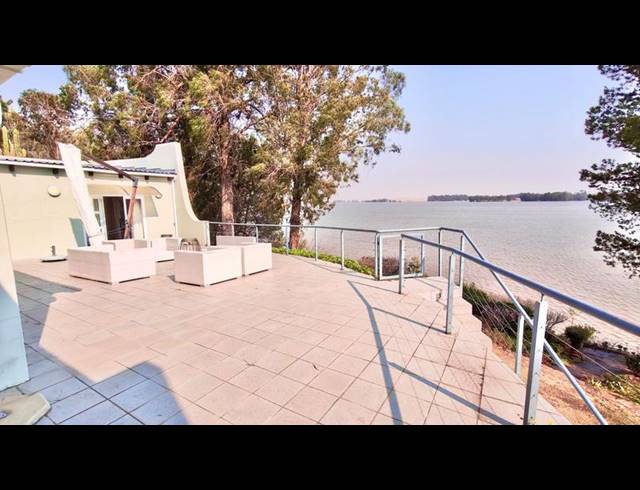 4 BEDROOM HOUSE FOR SALE IN VAAL MARINA